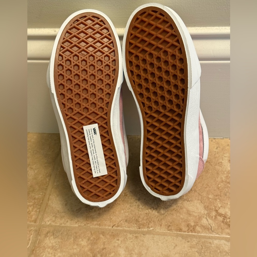 VANS girls Grade School Knu Skool Shoes - Picture 15 of 16